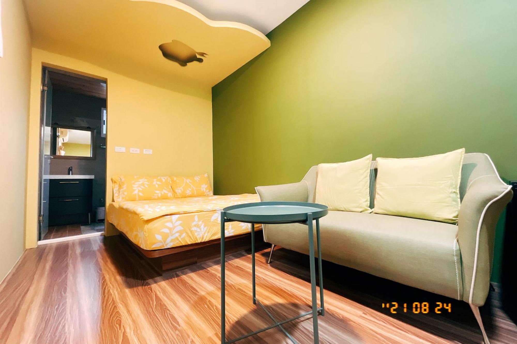 Little Ryukyu Hermit Crab Homestay Xiaoliuqiu Εξωτερικό φωτογραφία